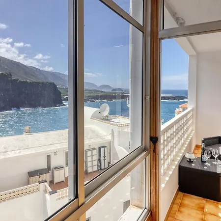 Bright With Ocean View & 50 M From The Apartment *